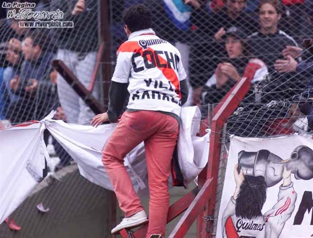 River Plate vs. Velez Sarlfied (AP 2001) 8