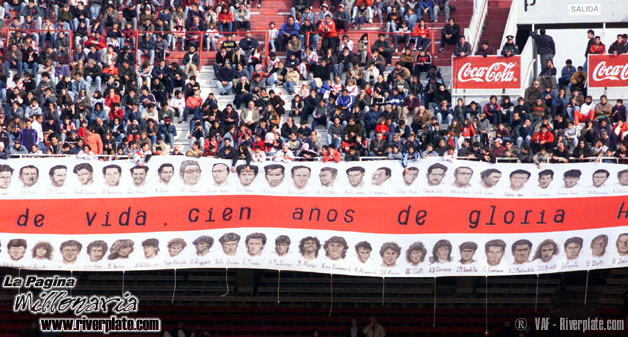River Plate vs. Gremio (BRA) (MER 2001) 11