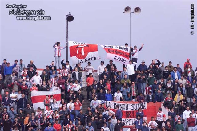 Independiente vs. River Plate (AP 2001) 3