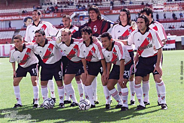 River Plate vs. Newells (AP 2001) 9