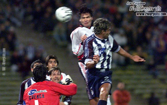 Talleres (Cba.) vs. River Plate (AP 2001) 7