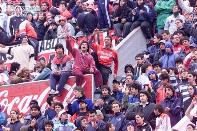 River Plate vs. Velez Sarlfied (AP 2001) 10