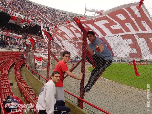 River Plate vs Huracán (AP 2001) 14