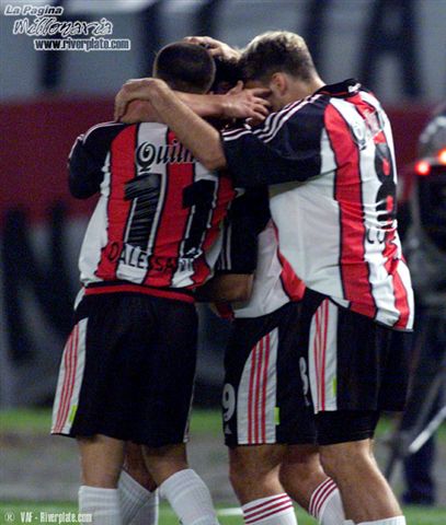 River Plate vs Huracán (AP 2001) 17