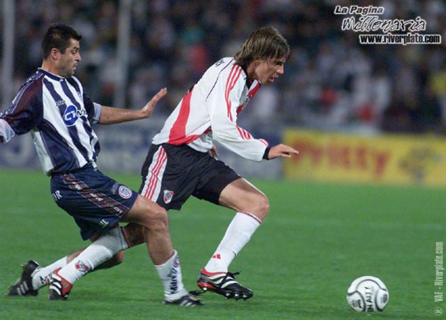 Talleres (Cba.) vs. River Plate (AP 2001) 12