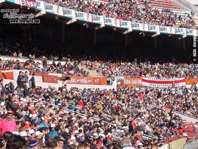 River Plate vs. Gremio (BRA) (MER 2001) 20