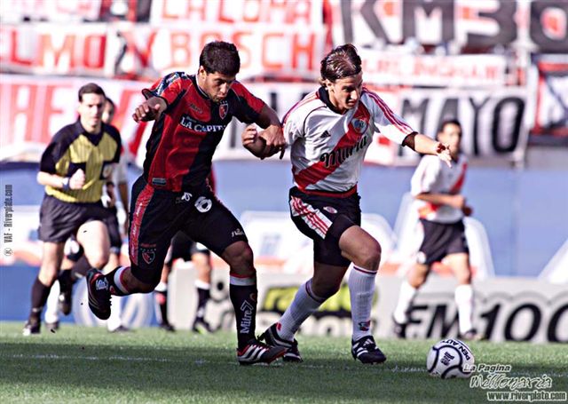 River Plate vs. Newells (AP 2001) 16