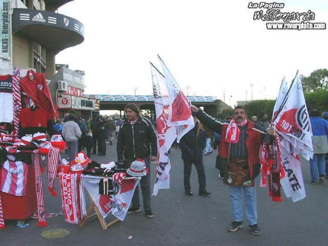River Plate vs. Gremio (BRA) (MER 2001) 22