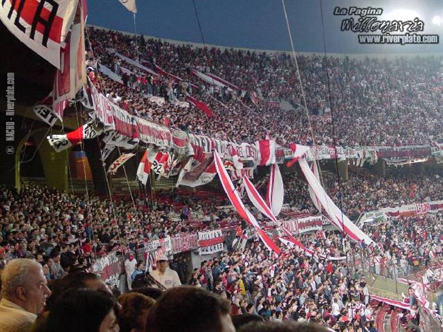 River Plate vs Huracán (AP 2001) 27