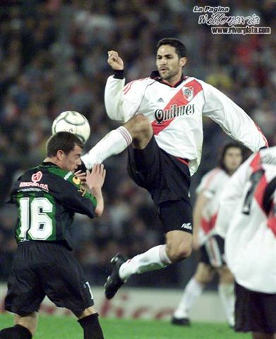 Chicago vs. River Plate (AP 2001) 12