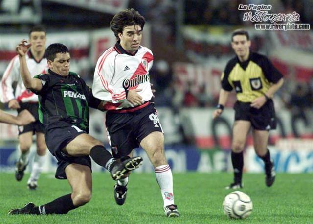 Chicago vs. River Plate (AP 2001) 13