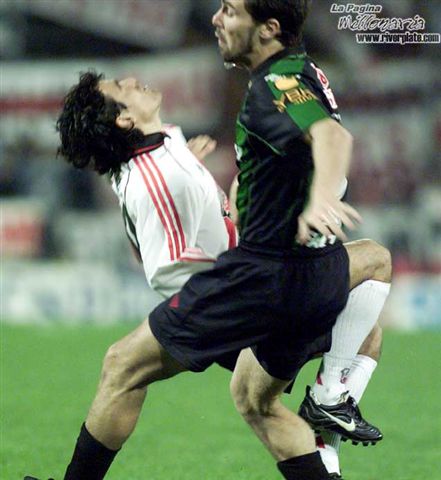 Chicago vs. River Plate (AP 2001) 15