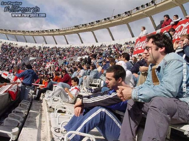 River Plate vs. Newells (AP 2001) 23