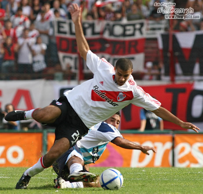 River Plate vs Racing Club (CL 2005) 12