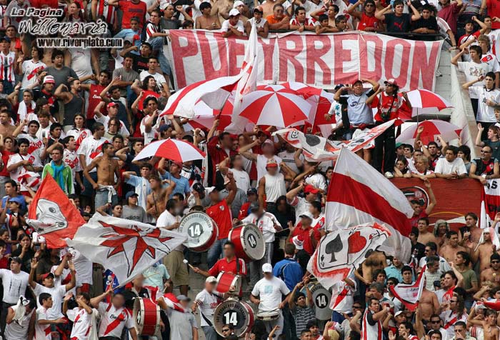 River Plate vs Racing Club (CL 2005) 8