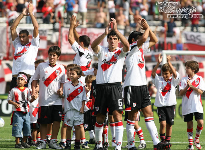 River Plate vs Racing Club (CL 2005) 35