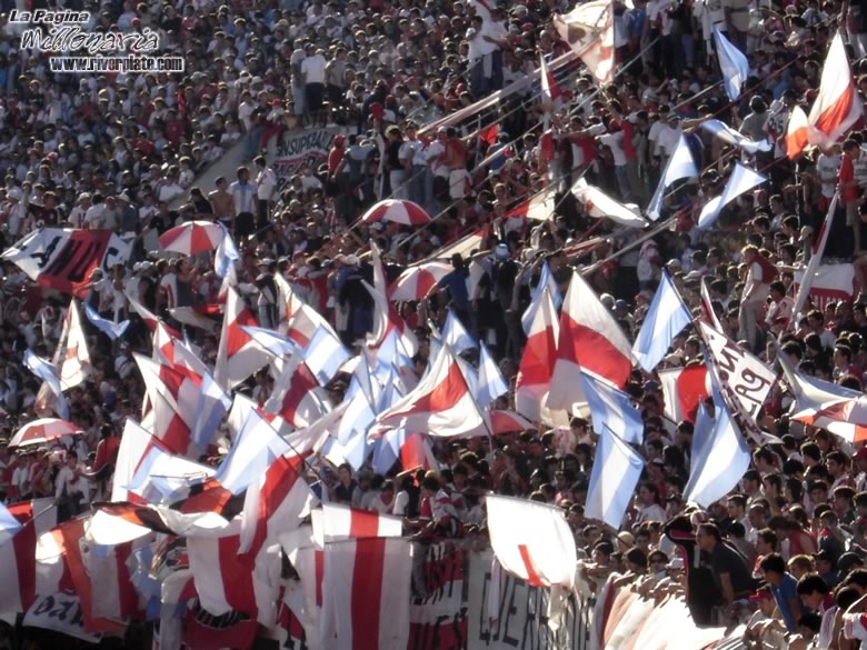River Plate vs Quilmes (CL 2005) 10