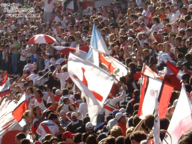 River Plate vs Quilmes (CL 2005) 4