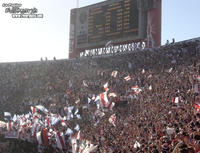 River Plate vs Quilmes (CL 2005) 5