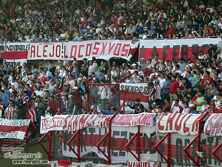 River Plate vs Lanus (CL 2005) 10