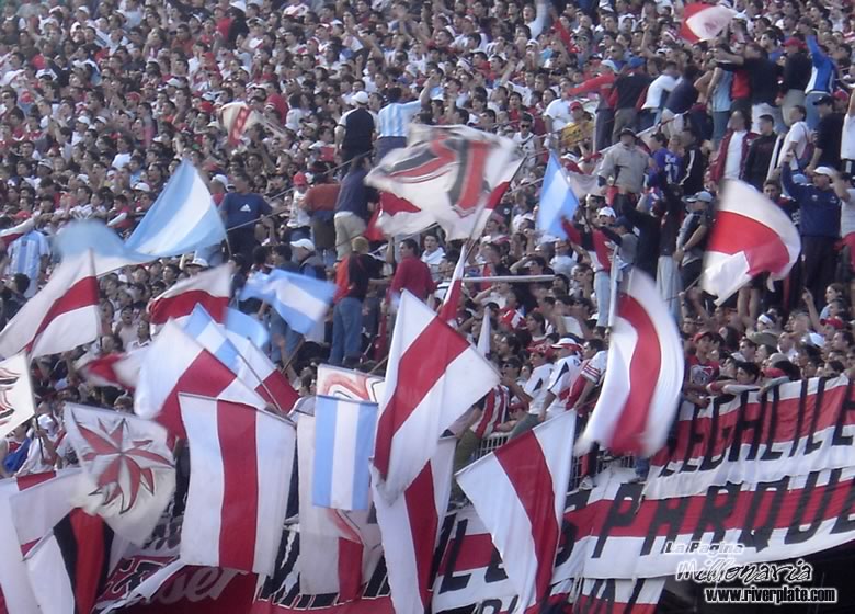River Plate vs Lanus (CL 2005) 4
