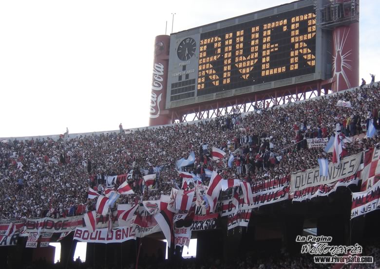 River Plate vs Lanus (CL 2005) 5