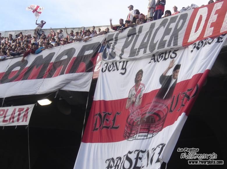 River Plate vs Lanus (CL 2005) 7