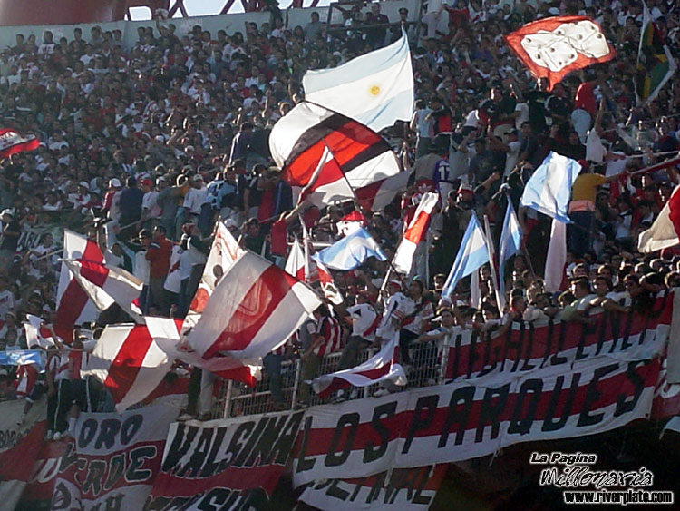 River Plate vs Lanus (CL 2005) 8