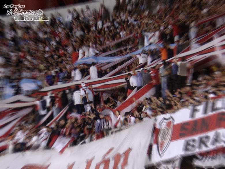 River Plate vs Dep Olmedo (LIB 2005) 4