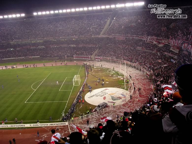 River Plate vs Boca Juniors (LIB 2004) 22