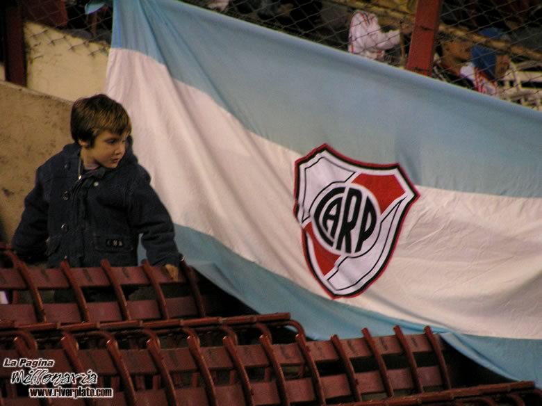 River Plate vs Gimnasia y Esgrima LP (CL 2005) 13