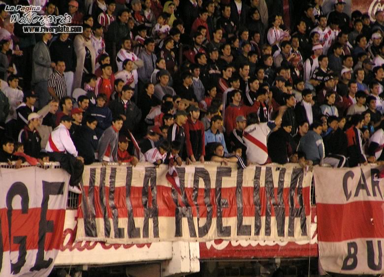 River Plate vs Gimnasia y Esgrima LP (CL 2005) 6