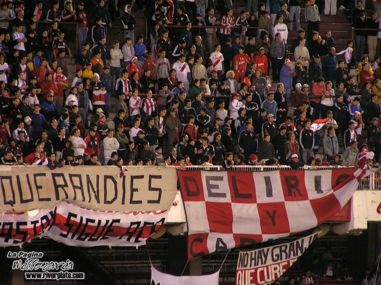 River Plate vs Gimnasia y Esgrima LP (CL 2005) 7