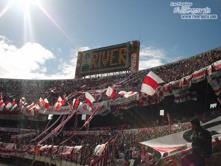 River Plate vs Huracan (AP 2002) 7