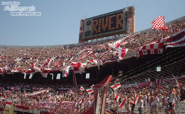 River Plate vs Olimpo (AP 2002) 7