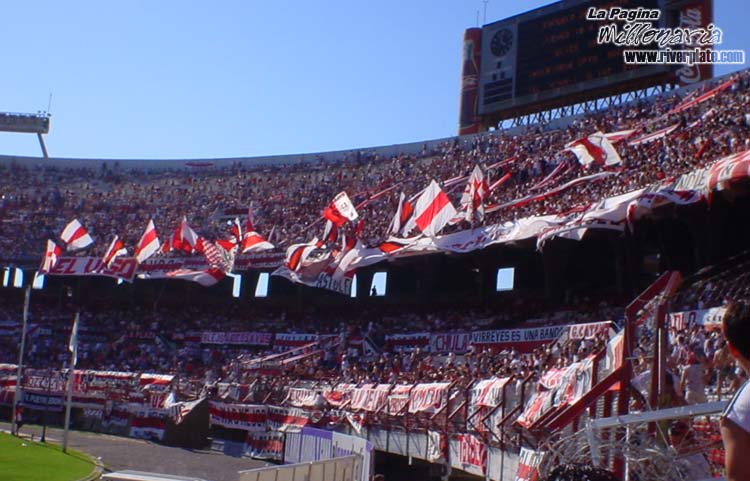 River Plate vs Unión (Sta. Fé) (AP 2002) 22