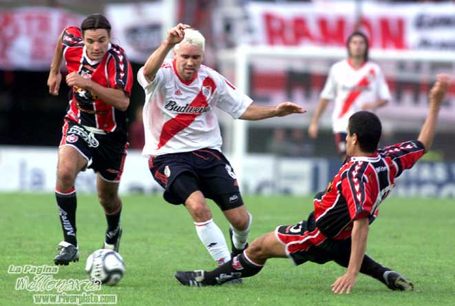River Plate vs Chacarita Juniors (CL 2002)