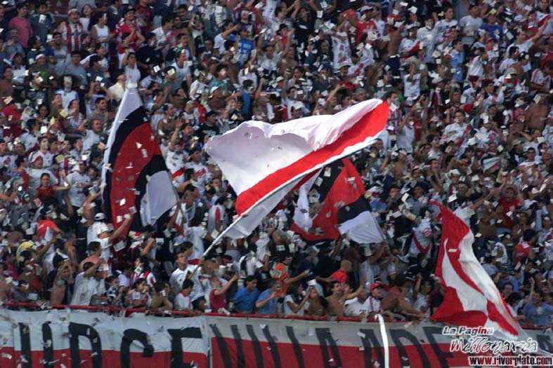 River Plate vs Chicago (CL 2002) 11