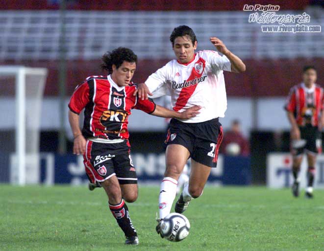 River Plate vs Chacarita Juniors (CL 2002) 5