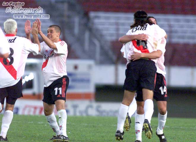 River Plate vs Chacarita Juniors (CL 2002) 8