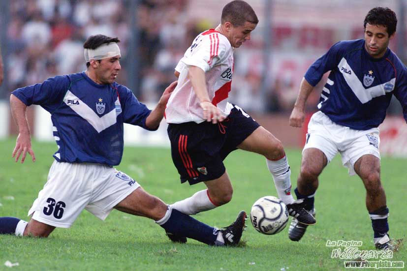 Velez Sarsfield vs River Plate (CL 2002) 17