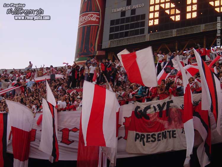River Plate vs Argentinos Jrs (CL 2002) 95