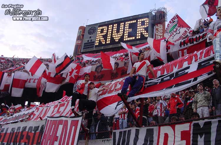 River Plate vs Argentinos Jrs (CL 2002) 97