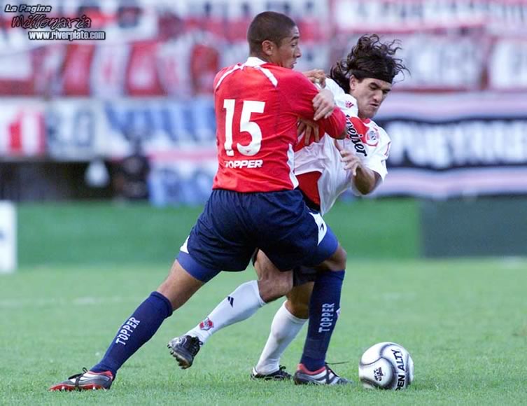 River Plate vs Independiente (CL 2002) 11