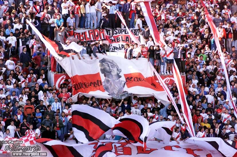 River Plate vs Independiente (CL 2002) 12