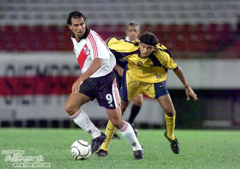 River Plate vs América (Mex) (LIB 2002) 8