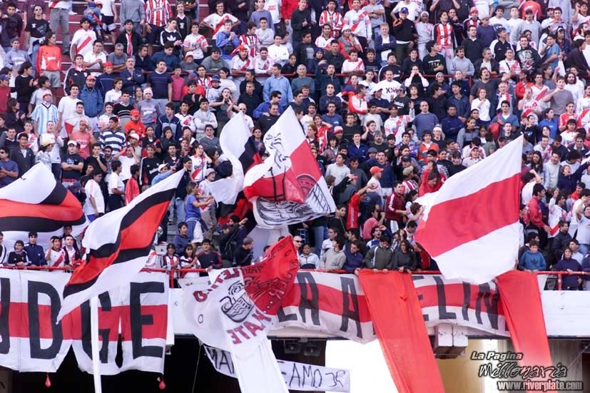 River Plate vs Independiente (CL 2002) 14