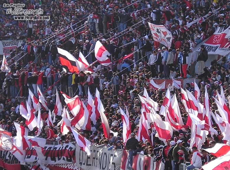 River Plate vs Tiro Federal (AP 2005) 3
