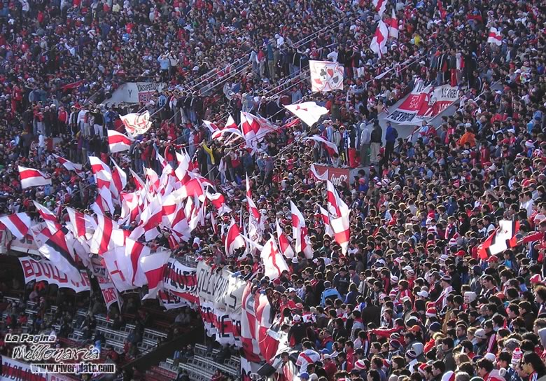 River Plate vs Tiro Federal (AP 2005) 8