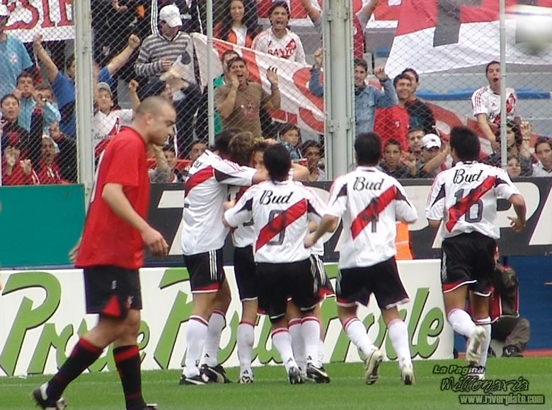 River Plate vs Newell´s Old Boys (AP 2005) 5